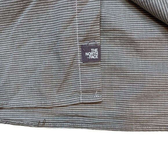 The North Face Men's Short Sleeve Coyote Creek Button Down Shirt Small - Picture 4 of 5